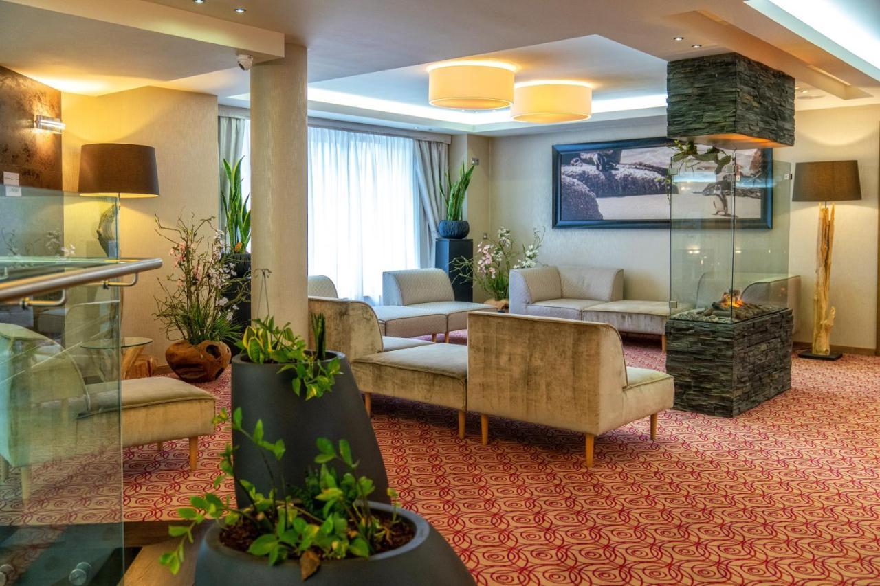 Hotel & Spa Czarny Gron Rzyki Luaran gambar