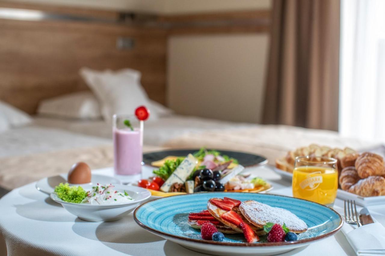 Hotel & Spa Czarny Gron Rzyki Luaran gambar