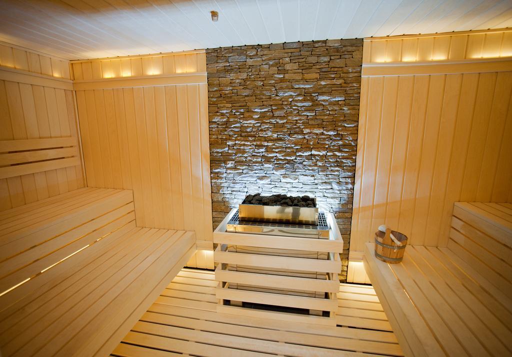 Hotel & Spa Czarny Gron Rzyki Luaran gambar