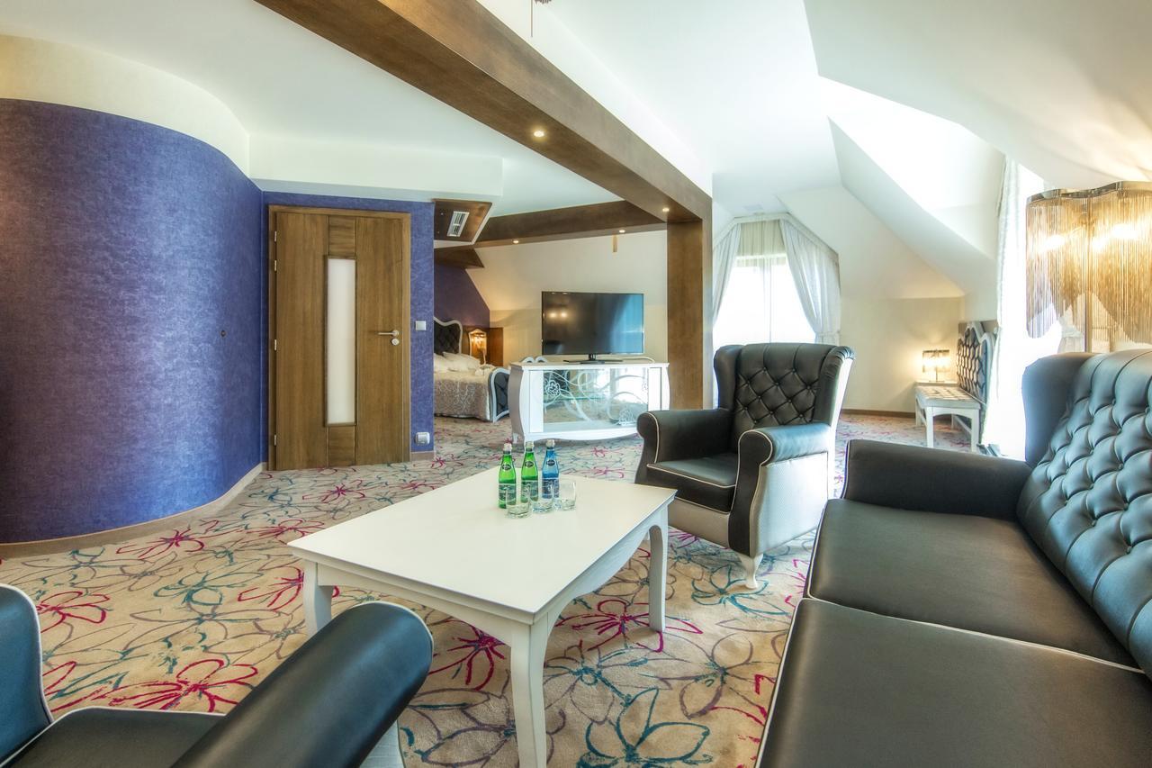 Hotel & Spa Czarny Gron Rzyki Luaran gambar